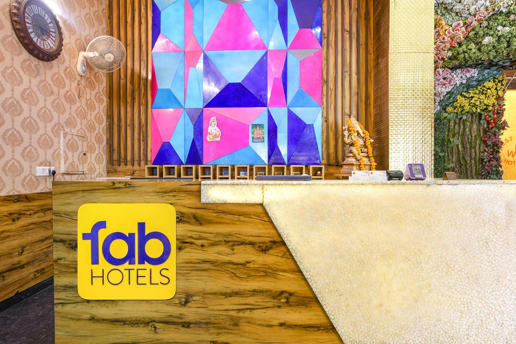 Fabhotel West View Ghaziabad Dış mekan fotoğraf